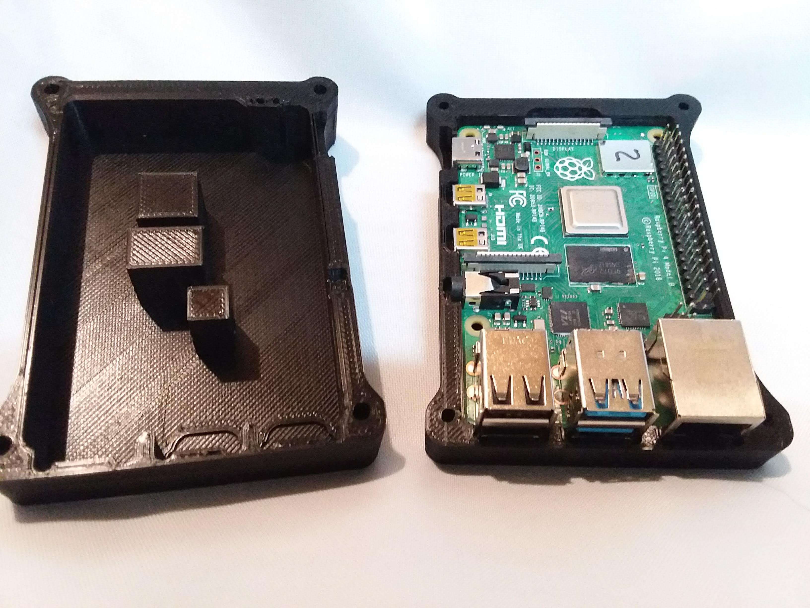 Raspberry Pi 4 Customizable Case 3D Print opened